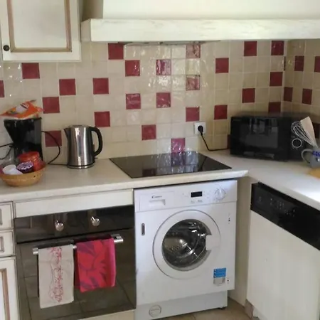 La Petite Maison Hébergement de vacances *